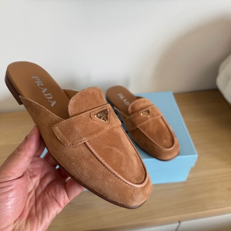 Pra*a slippers